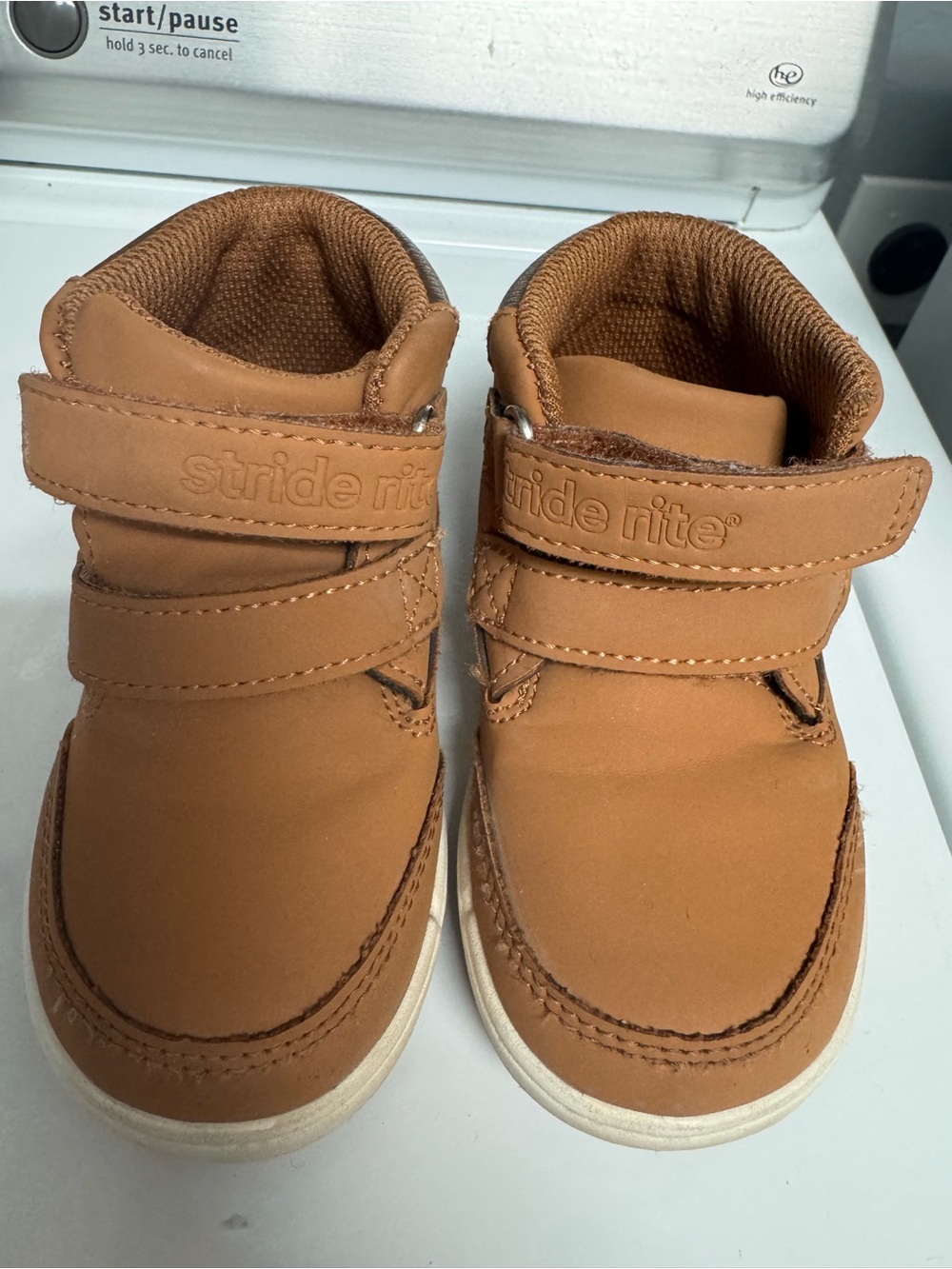 Stride Rite Toddler Tan Brown Velcro Sneakers toddler size 5 - Picture 2 of 4